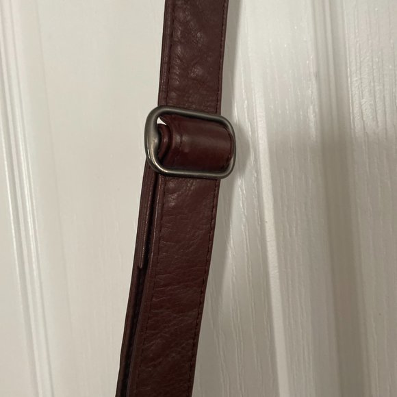 Kenneth Cole Brown Leather Messenger Satchel/Briefcase - Picture 7 of 14